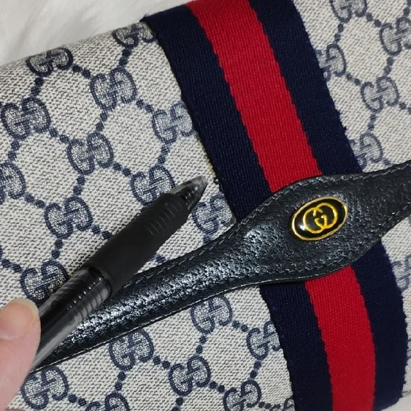SALE! Authentic Gucci GG Supreme Sherry Line Leather Vtg Clutch Bag - Picture 10 of 16